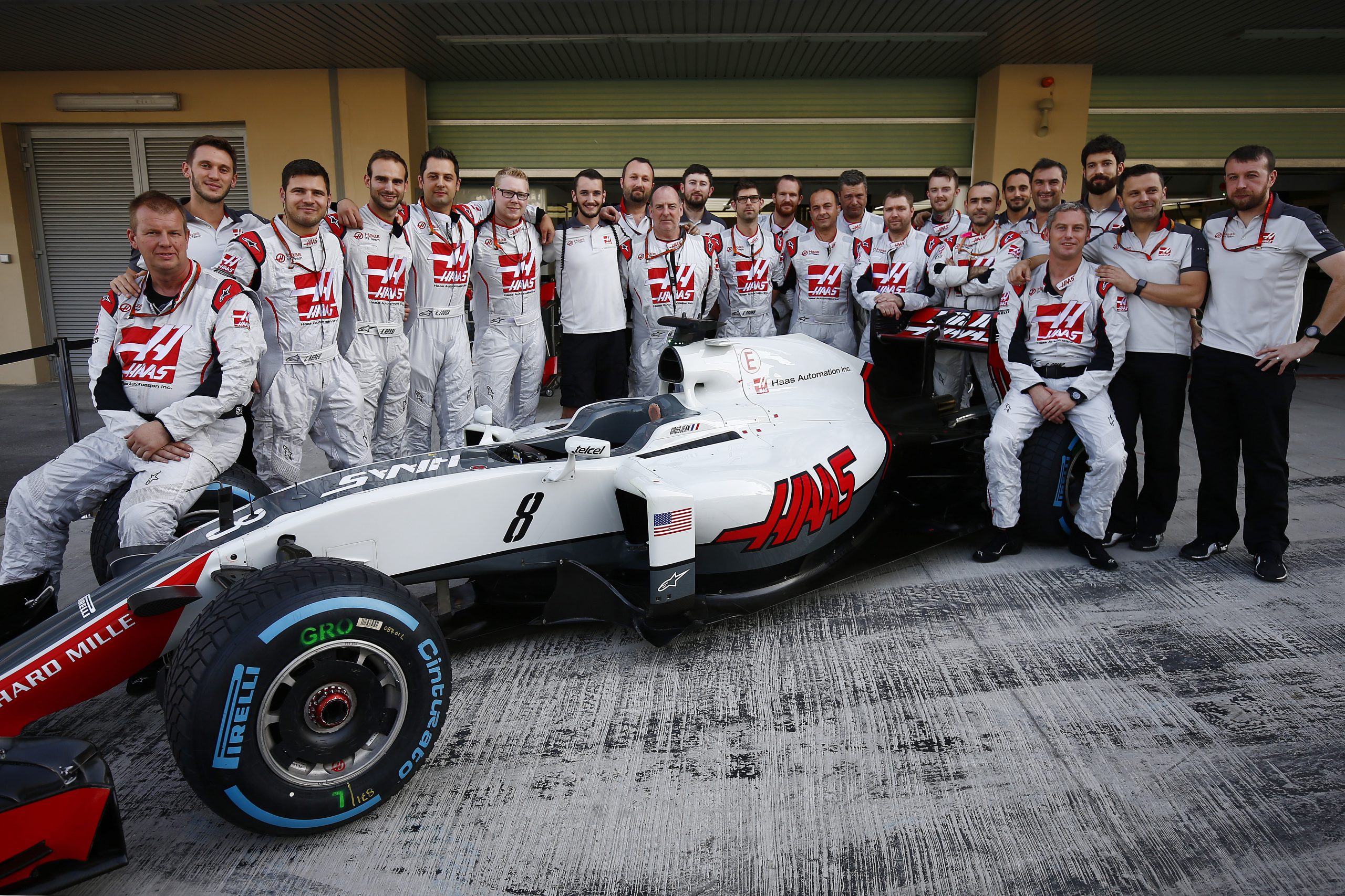 Stuart Cramp Chief Mechanic at Hass Formula1 team and his boys in Bahrain Stuart Cramp Trackforward bio